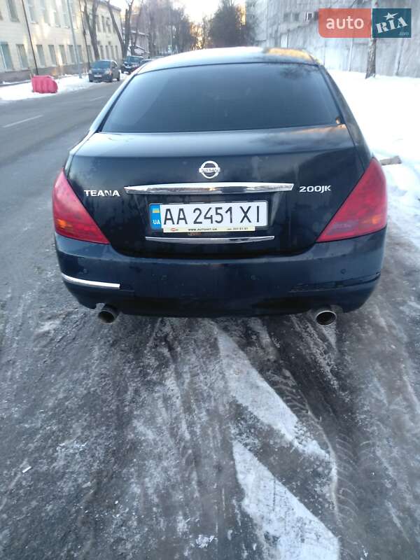 Седан Nissan Teana 2006 в Киеве