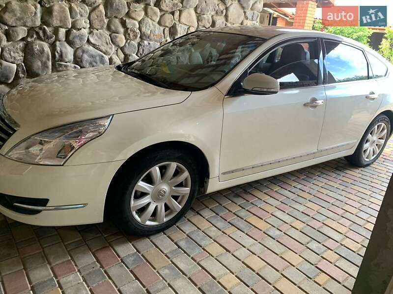 Седан Nissan Teana 2008 в Мукачевому