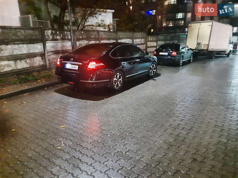 Седан Nissan Teana 2008 в Львові