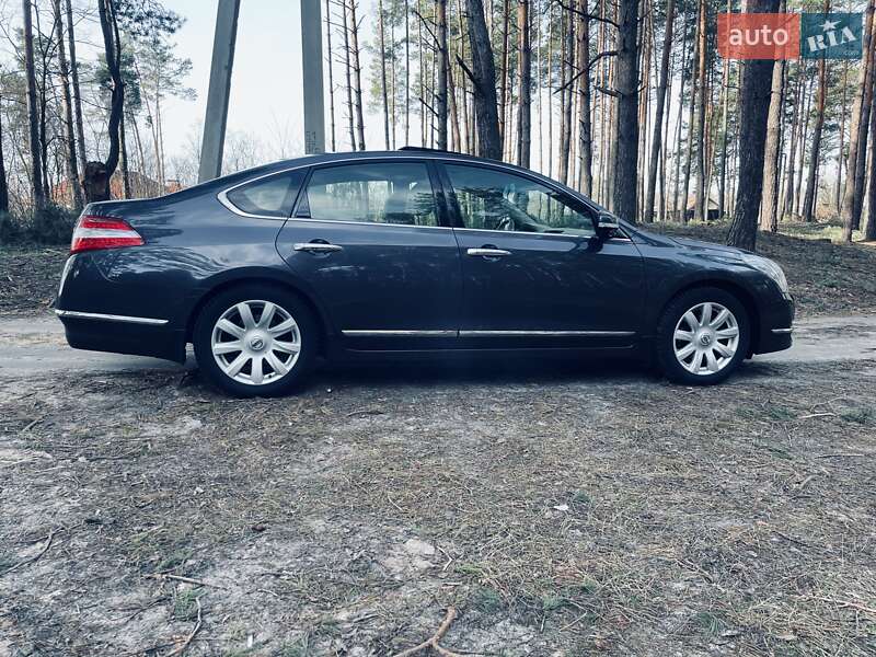 Седан Nissan Teana 2008 в Киеве