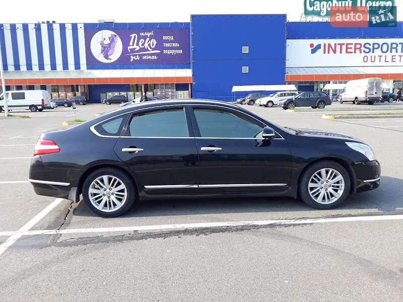 Седан Nissan Teana 2012 в Таращі