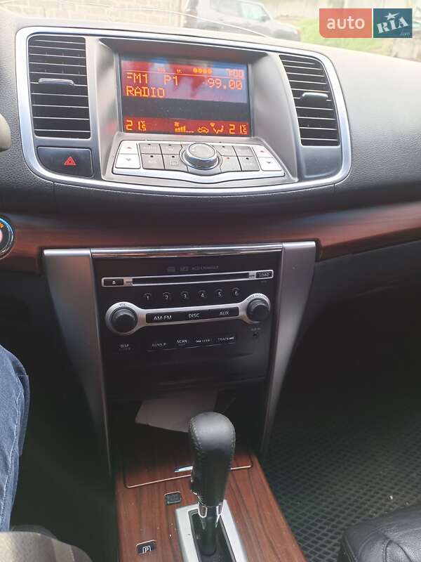 Седан Nissan Teana 2010 в Києві