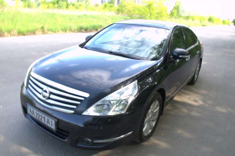 Седан Nissan Teana 2011 в Киеве