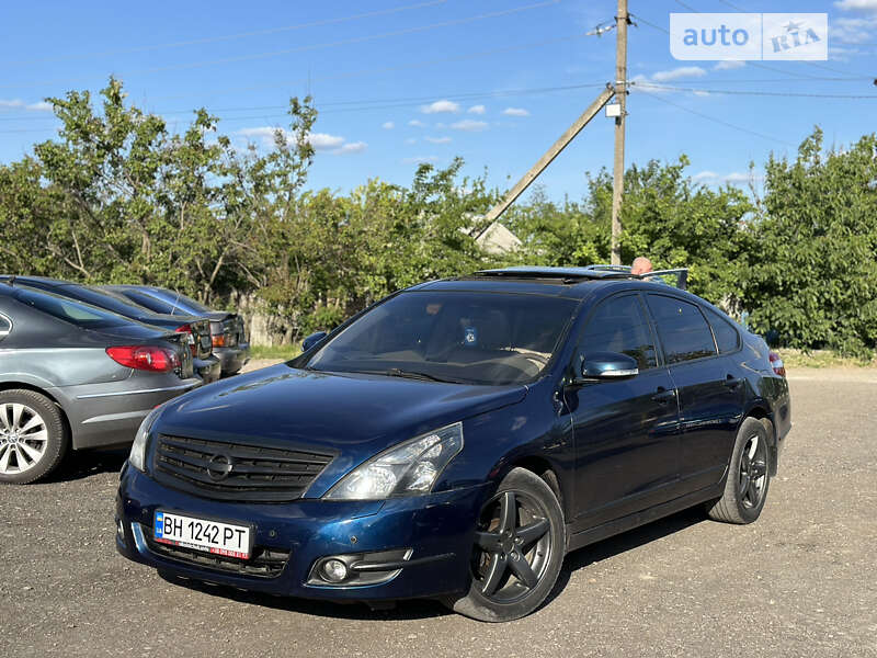 Седан Nissan Teana 2008 в Первомайске