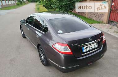 Седан Nissan Teana 2013 в Житомире