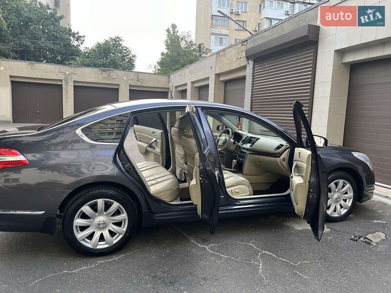 Седан Nissan Teana 2008 в Одессе