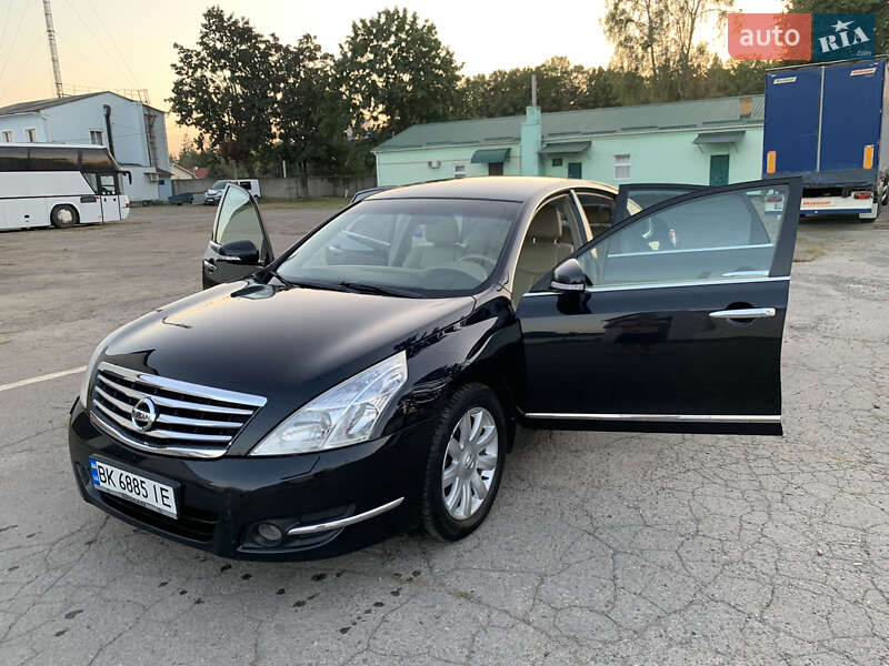 Седан Nissan Teana 2008 в Рокитному