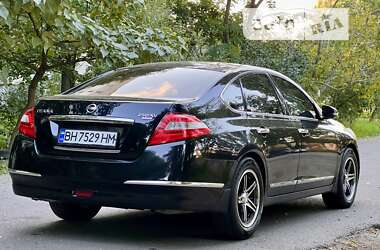 Седан Nissan Teana 2010 в Одессе