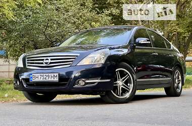 Седан Nissan Teana 2010 в Одессе