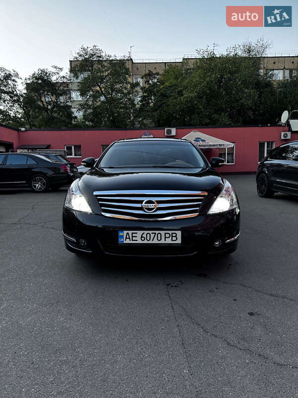 Седан Nissan Teana 2011 в Кривому Розі