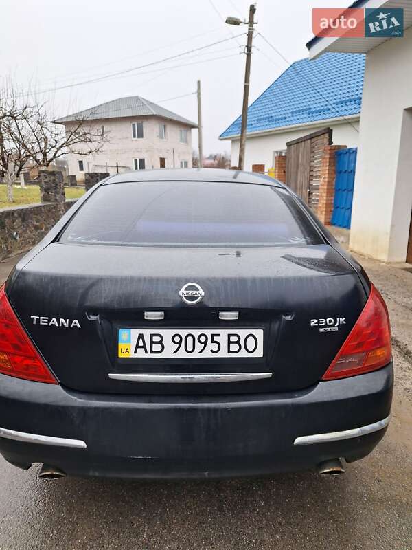 Седан Nissan Teana 2006 в 
