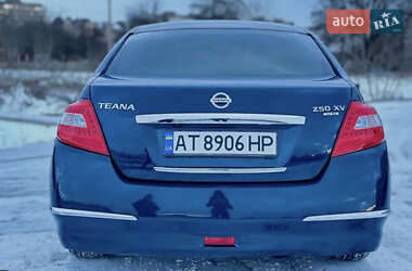 Седан Nissan Teana 2008 в Калуші
