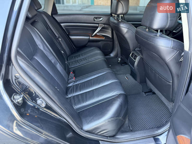 Седан Nissan Teana 2010 в Днепре
