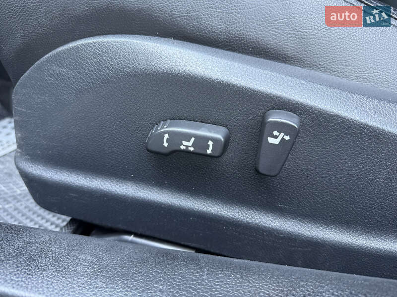 Седан Nissan Teana 2010 в Днепре