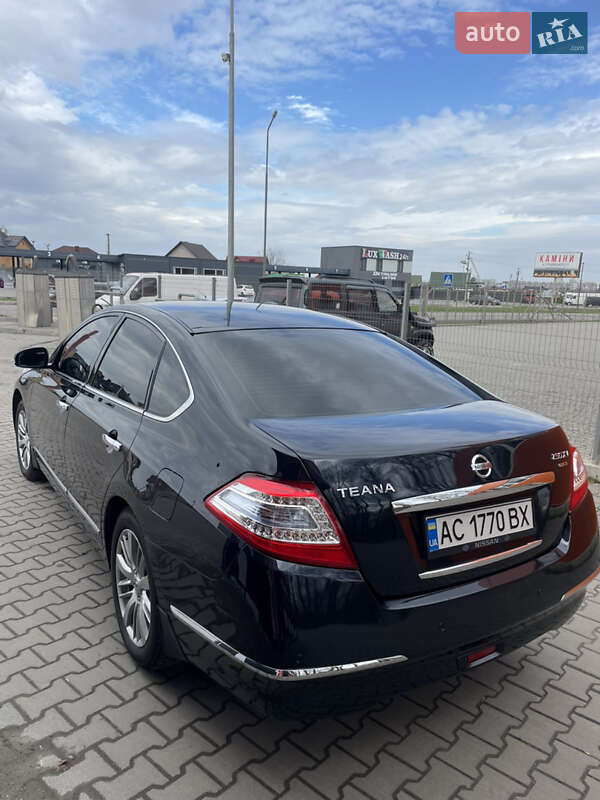 Седан Nissan Teana 2012 в Луцьку