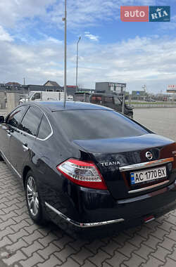 Седан Nissan Teana 2012 в 