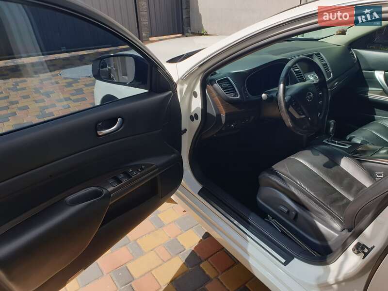 Седан Nissan Teana 2013 в Вишгороді