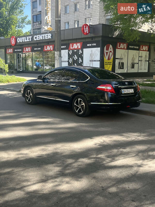Седан Nissan Teana 2012 в Одесі