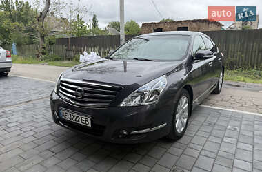 Седан Nissan Teana 2010 в 
