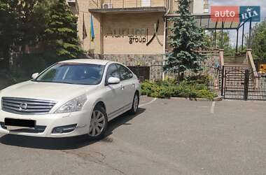 Седан Nissan Teana 2010 в Киеве