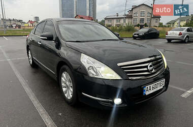 Седан Nissan Teana 2010 в Киеве