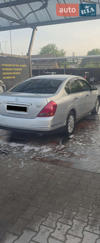 Седан Nissan Teana 2006 в Полонному