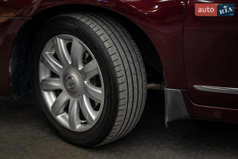 Седан Nissan Teana 2010 в Києві