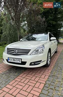 Седан Nissan Teana 2010 в Киеве