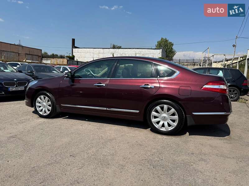Седан Nissan Teana 2010 в Запоріжжі