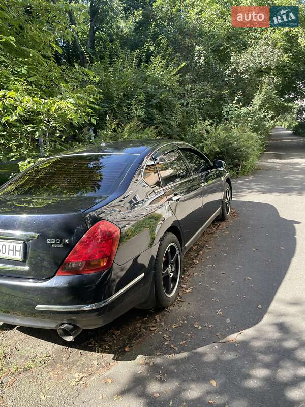 Седан Nissan Teana 2006 в Киеве