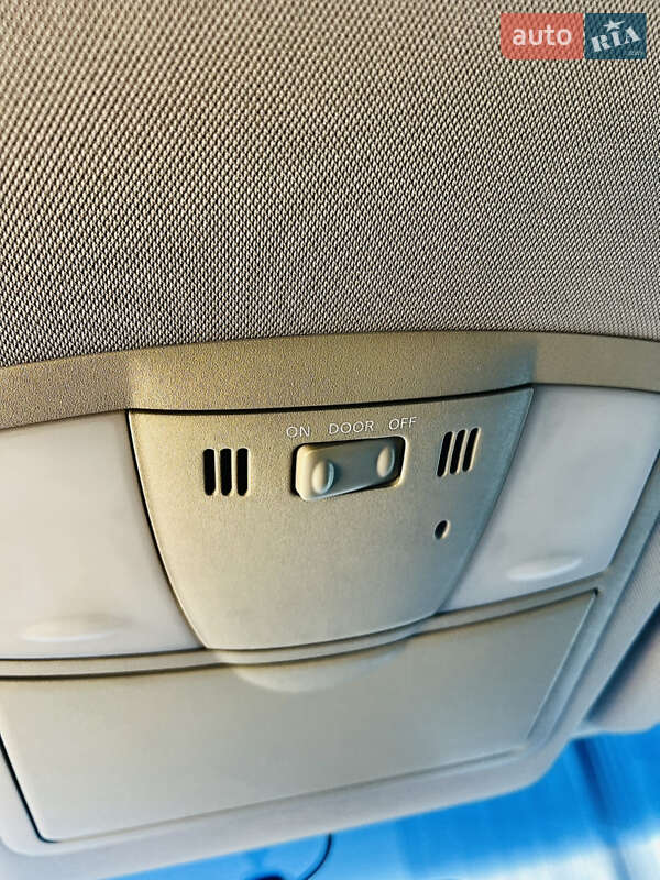 Седан Nissan Teana 2013 в Чернівцях