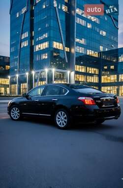 Седан Nissan Teana 2011 в 