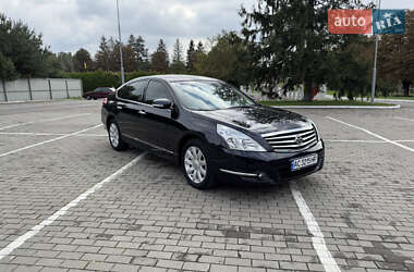 Седан Nissan Teana 2010 в Луцке