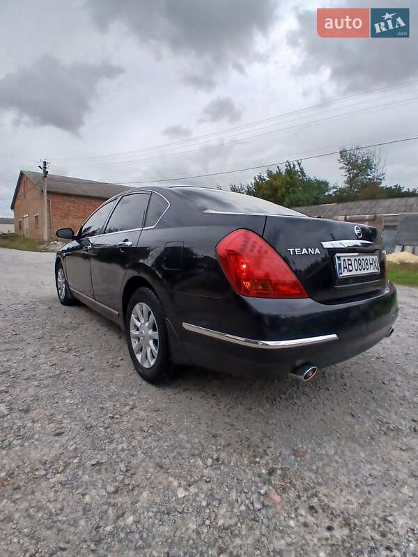 Седан Nissan Teana 2007 в Виннице