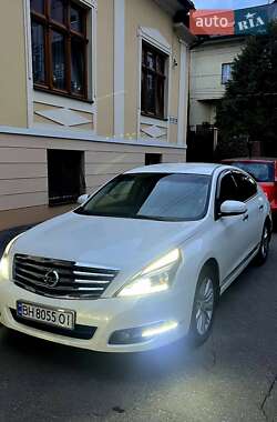 Седан Nissan Teana 2013 в Черновцах