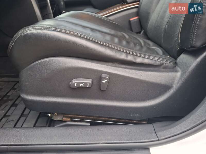 Седан Nissan Teana 2011 в Житомире