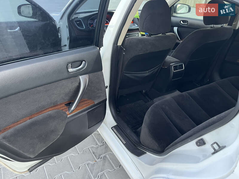 Седан Nissan Teana 2012 в Тернополе