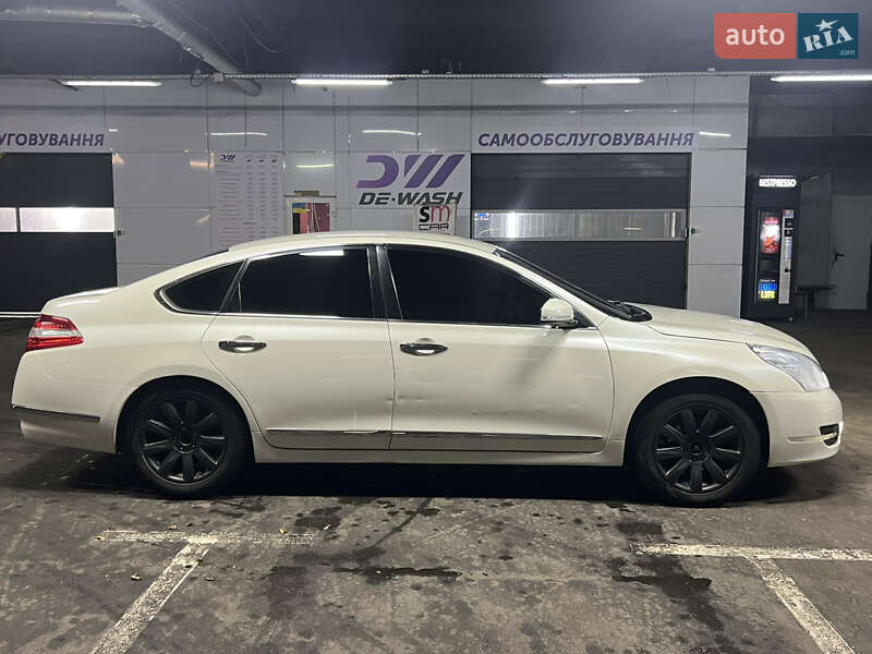 Седан Nissan Teana 2011 в Киеве