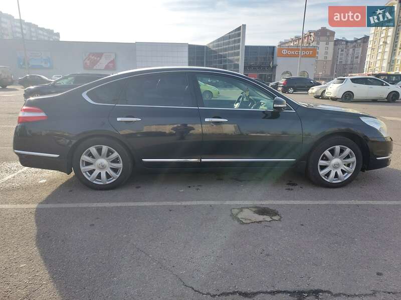 Седан Nissan Teana 2008 в Івано-Франківську