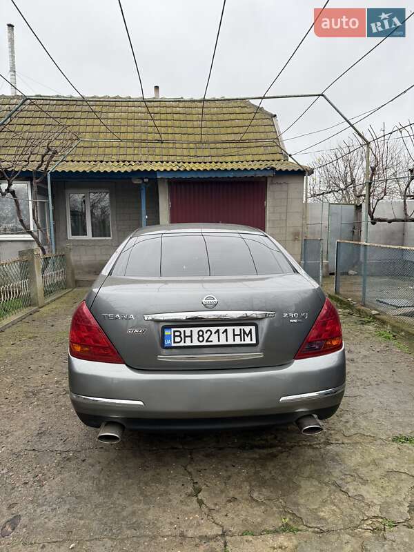 Седан Nissan Teana 2006 в Одессе