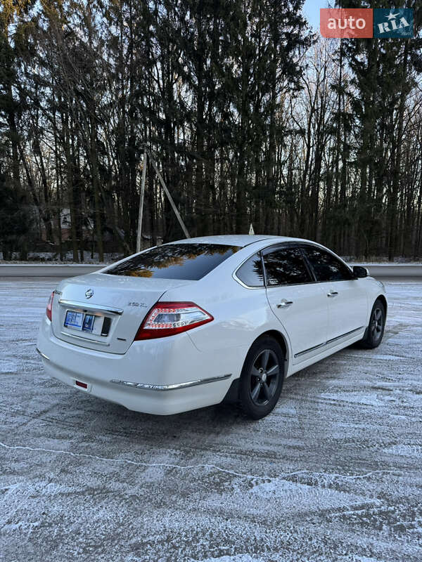 Седан Nissan Teana 2013 в Вінниці