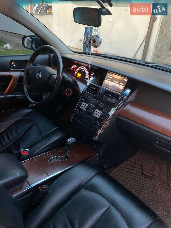 Седан Nissan Teana 2006 в Калуше