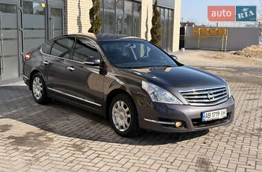 Седан Nissan Teana 2008 в Виннице