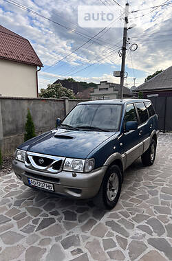 Внедорожник / Кроссовер Nissan Terrano II 2001 в Мукачево