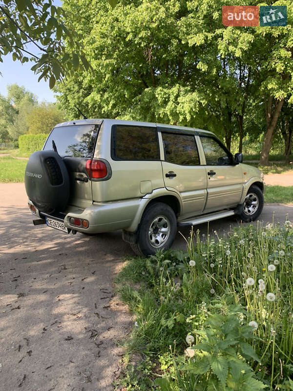 Позашляховик / Кросовер Nissan Terrano II 2004 в Хмельницькому