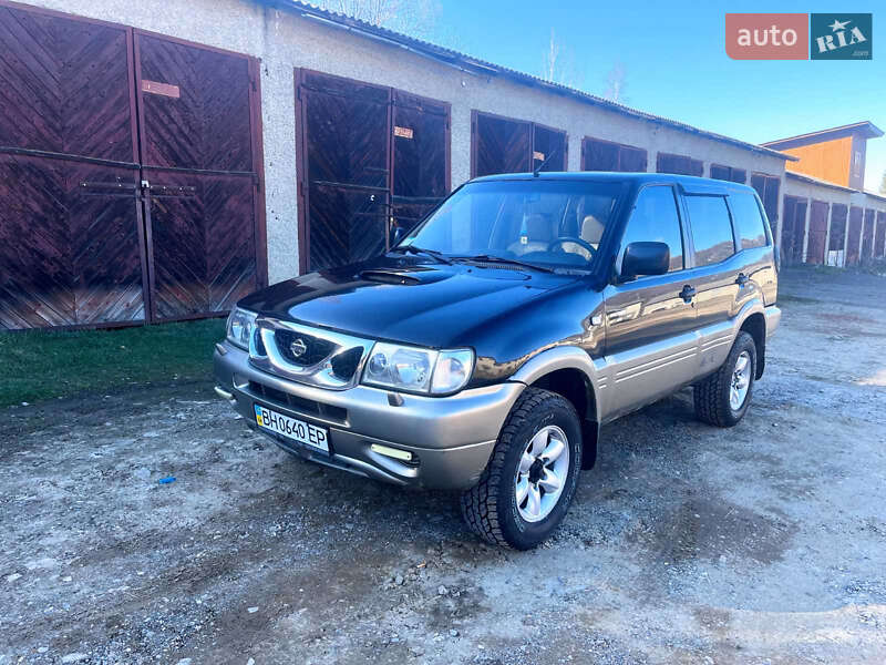 Nissan Terrano II