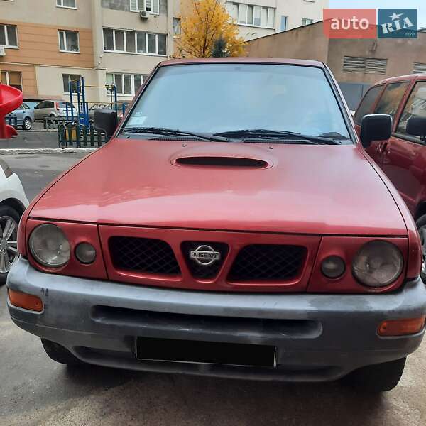 Внедорожник / Кроссовер Nissan Terrano II 1996 в Одессе