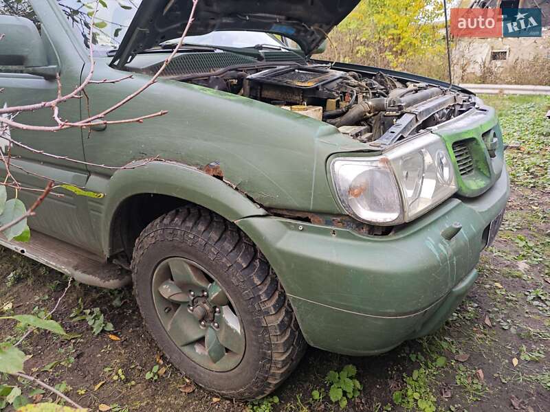 Внедорожник / Кроссовер Nissan Terrano II 2003 в Киеве
