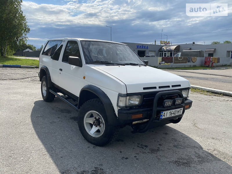 Внедорожник / Кроссовер Nissan Terrano 1989 в Кагарлыке