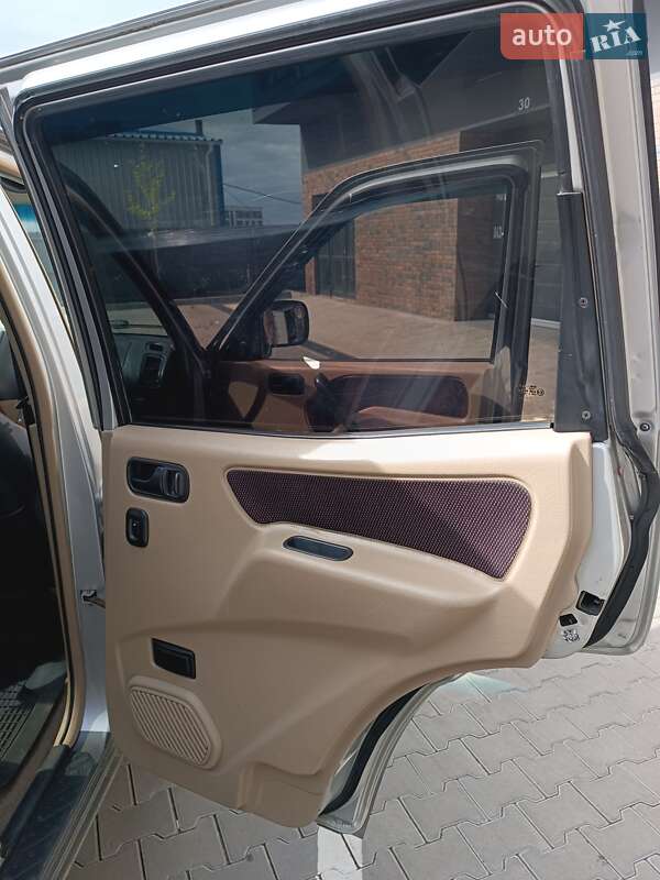 Позашляховик / Кросовер Nissan Terrano 2001 в Одесі